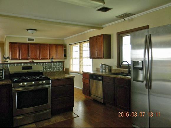 908 E North Boundary, Sentinel, OK 73664