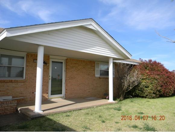 1017 E Grant, Sentinel, OK 73664
