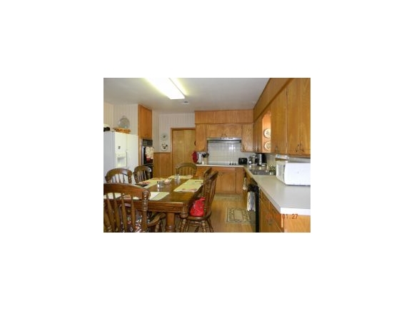1017 E Grant, Sentinel, OK 73664