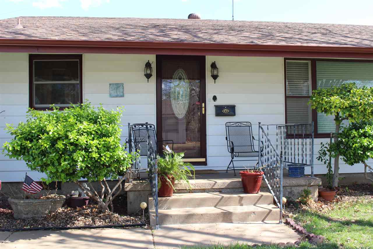 1809 Meadowbrook Dr, Enid, OK 73703