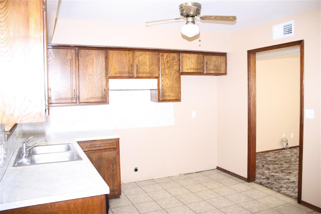 5118 Parkwood, Enid, OK 73703