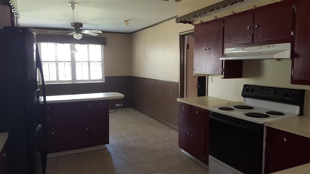 1734 W Thompson, Enid, OK 73703