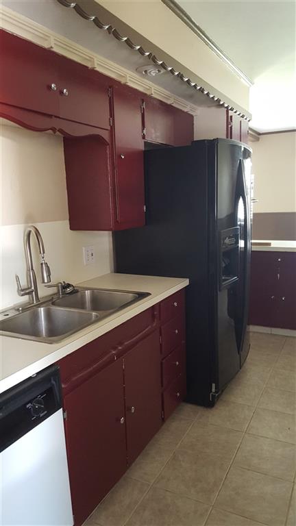 1734 W Thompson, Enid, OK 73703