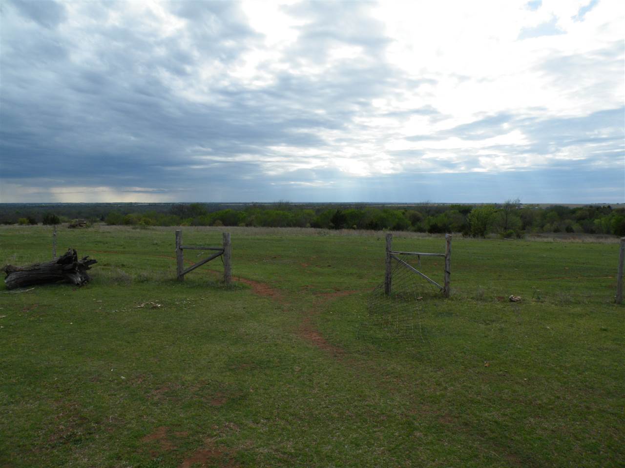 9275 County Rd 65, Mulhall, OK 73720