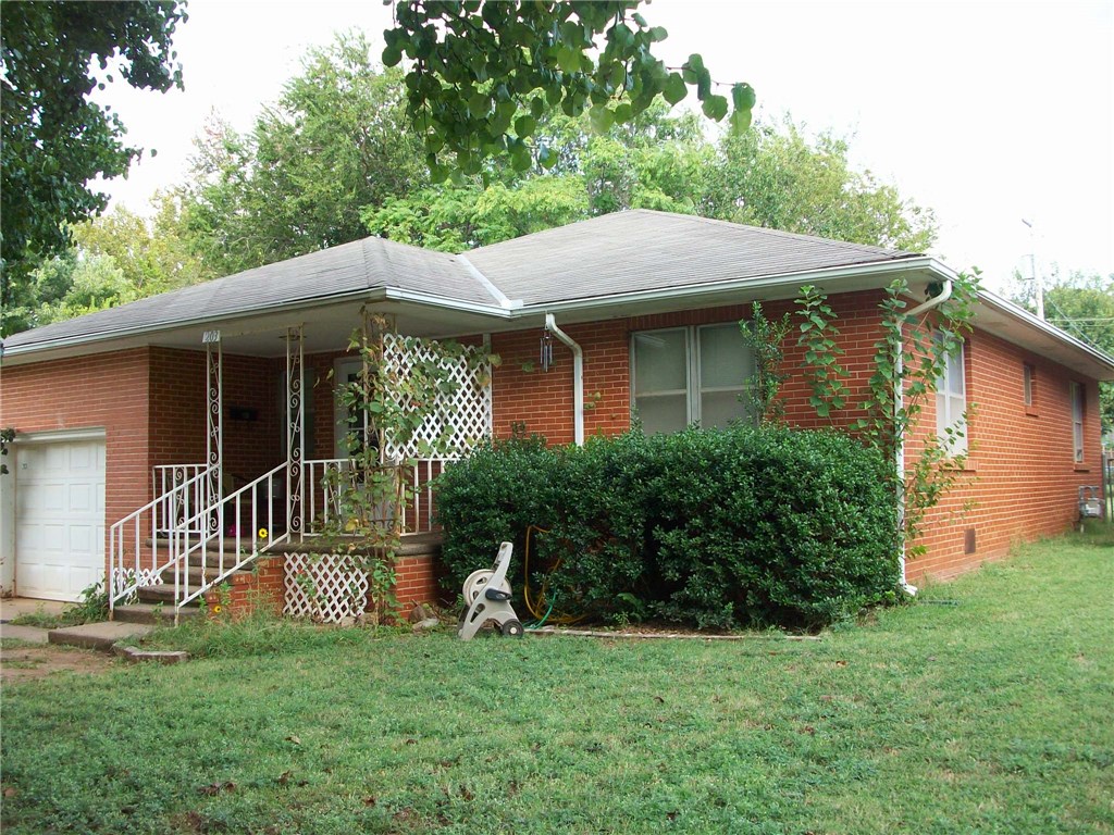 203 S. 10TH Street, Kingfisher, OK 73750