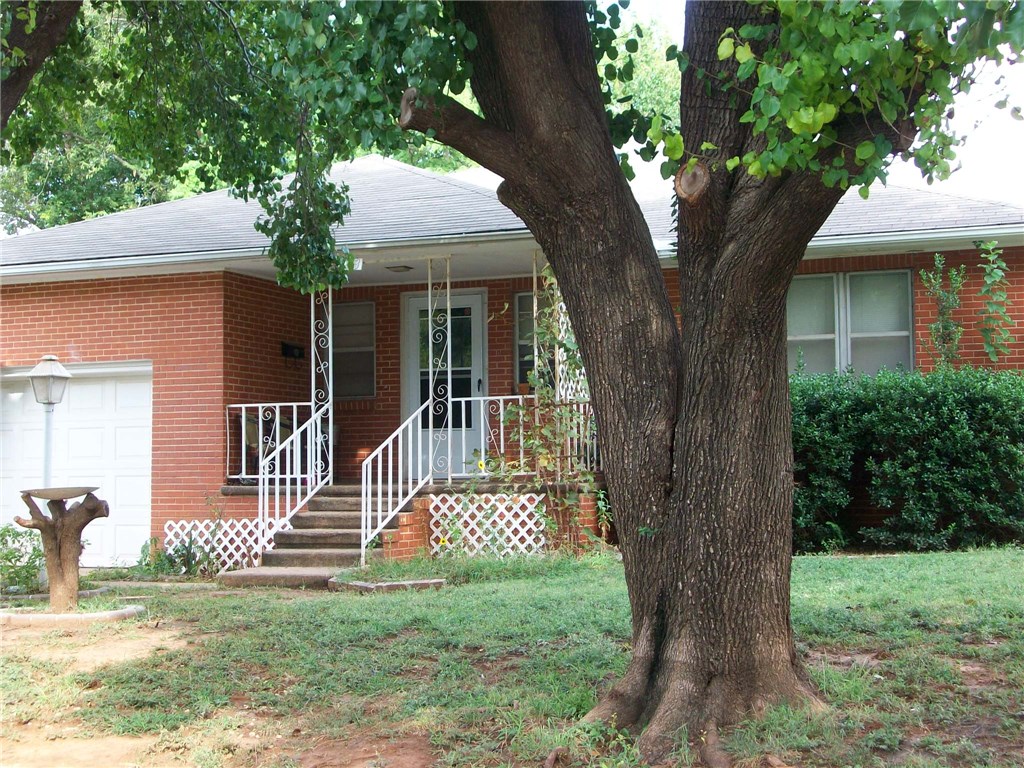 203 S. 10TH Street, Kingfisher, OK 73750