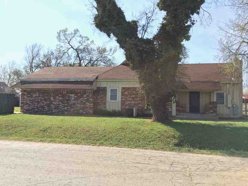 221 E 4th StLahoma, OK, 73754Garfield County
