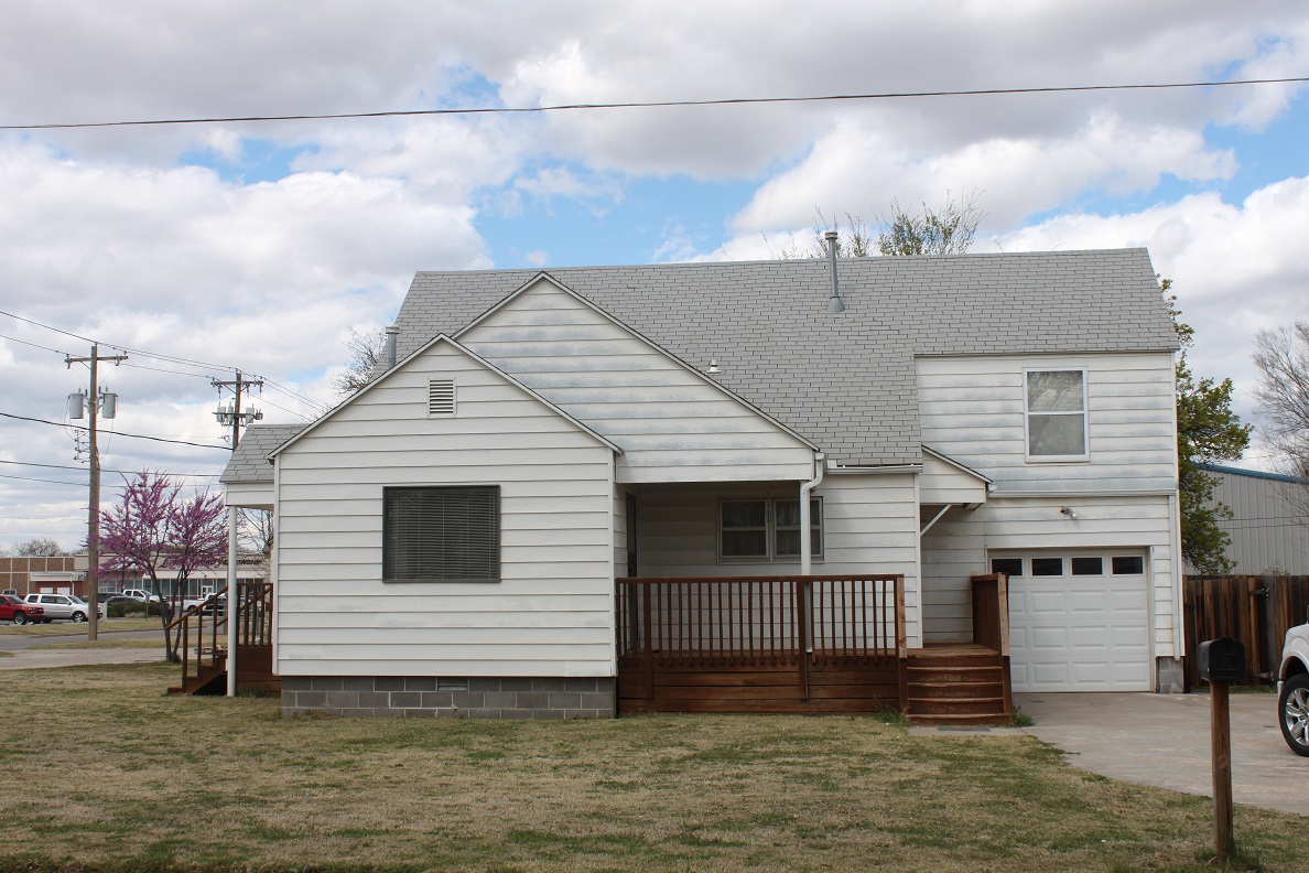 1324 13th St, Woodward, OK 73801