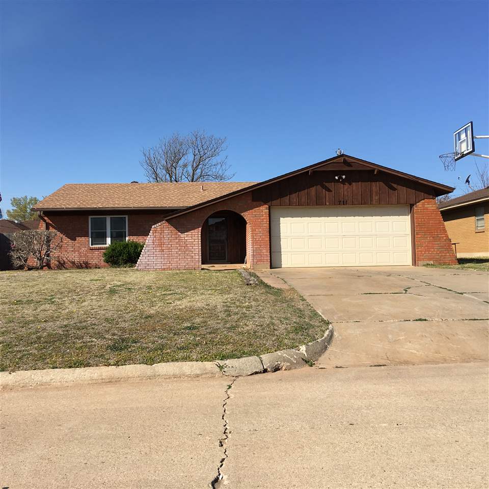 711 37th, Woodward, OK 73801