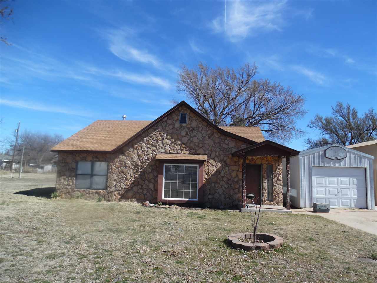 318 Washington, Arnett, OK 73832