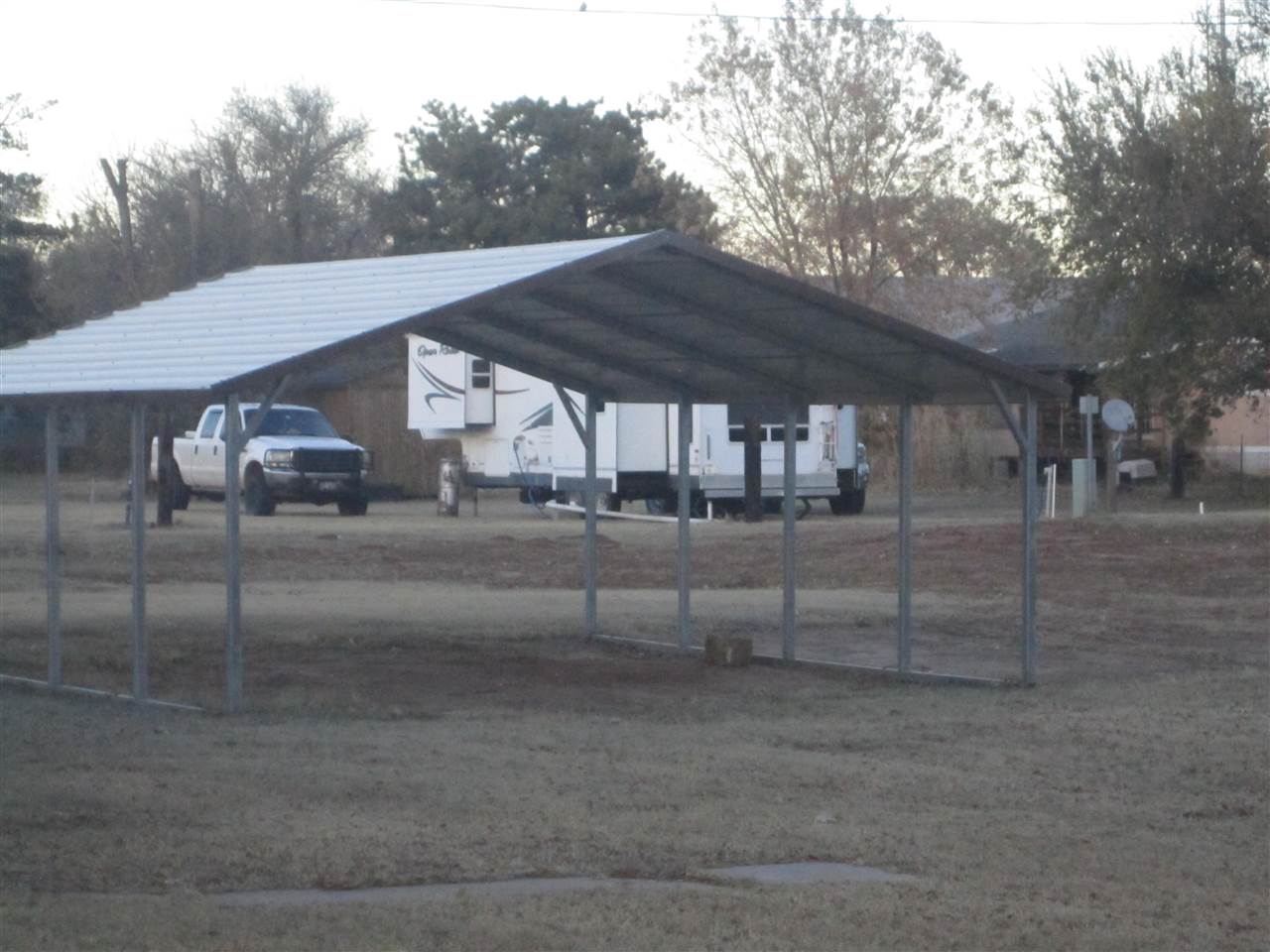 305 Main, Camargo, OK 73835