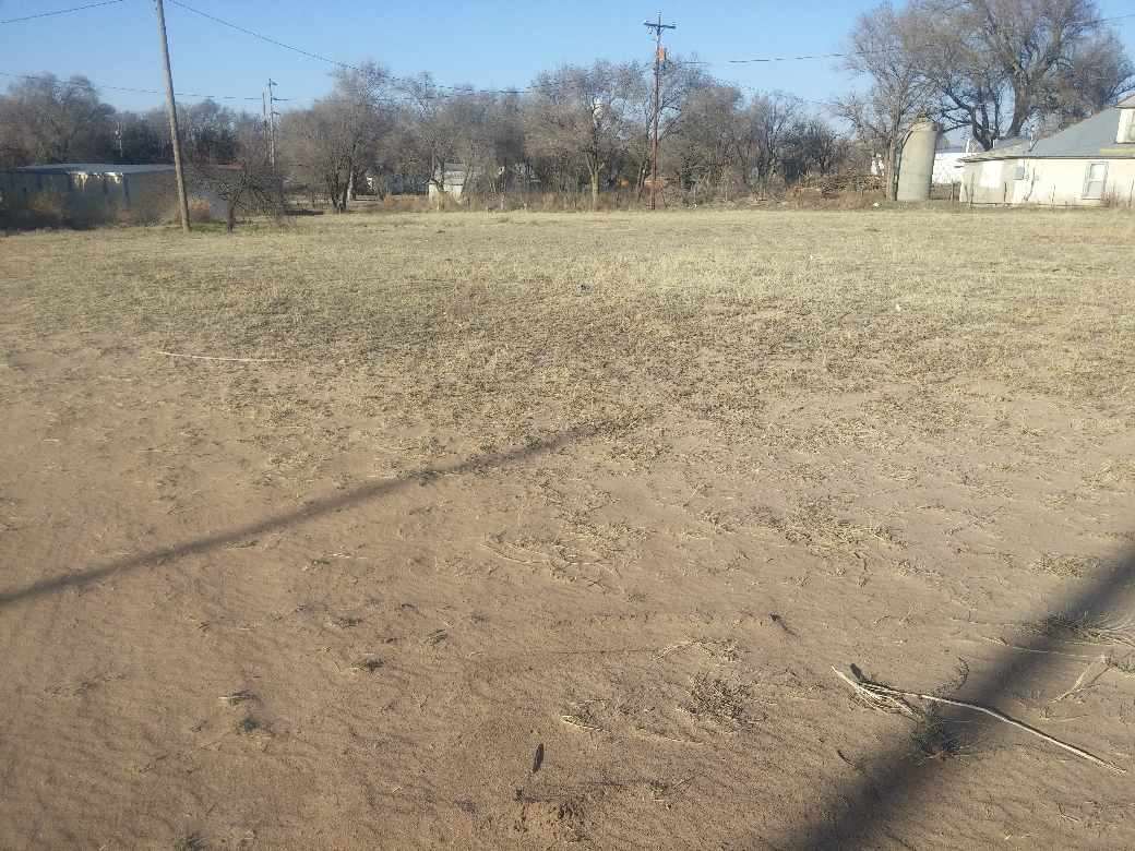 303 Main St, Gage, OK 73843