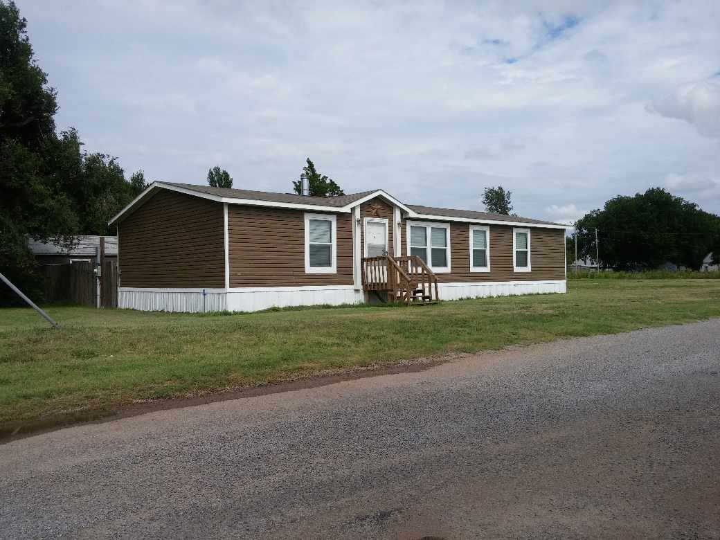 511 Driskell Ave, Gage, OK 73843