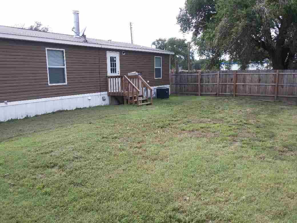 511 Driskell Ave, Gage, OK 73843