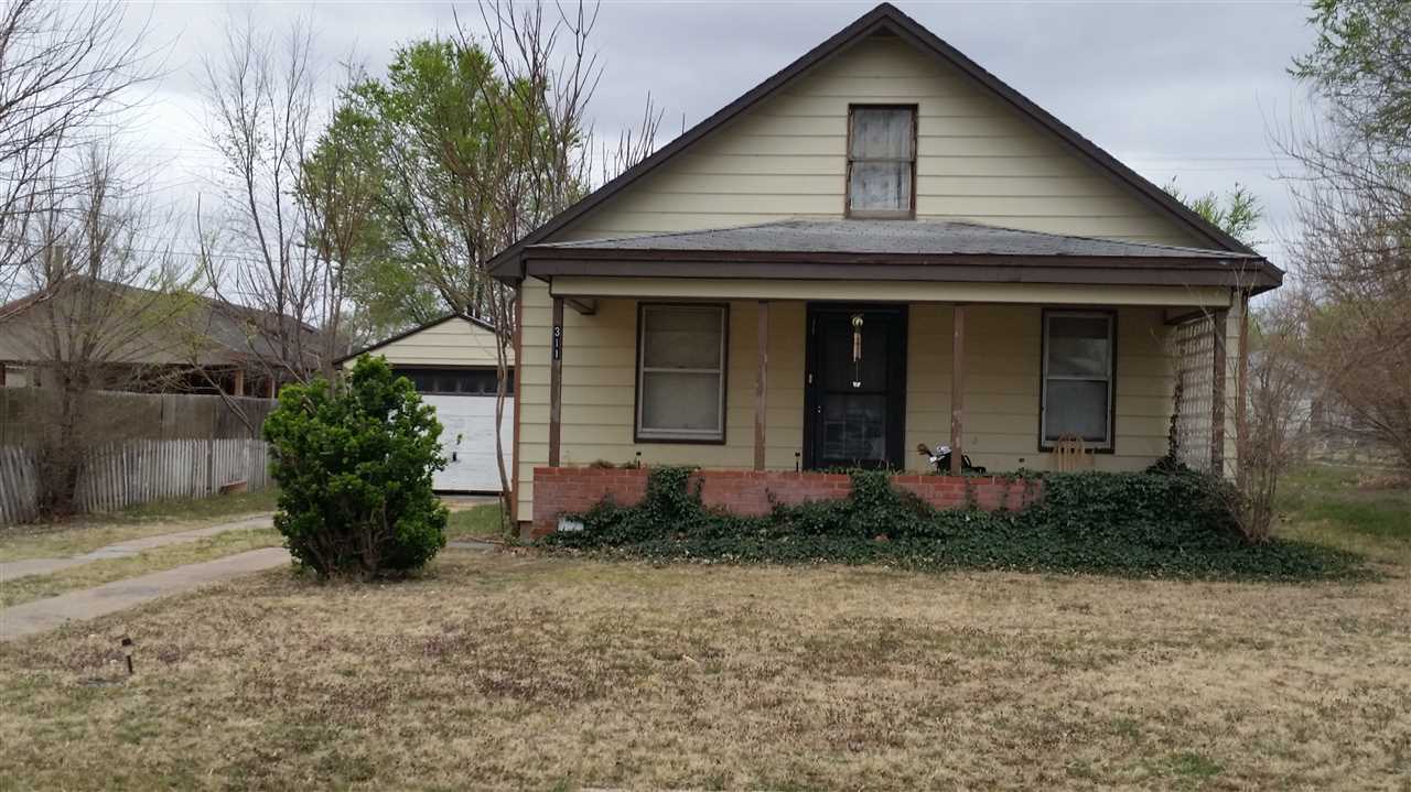 311 3rd, Laverne, OK 73848
