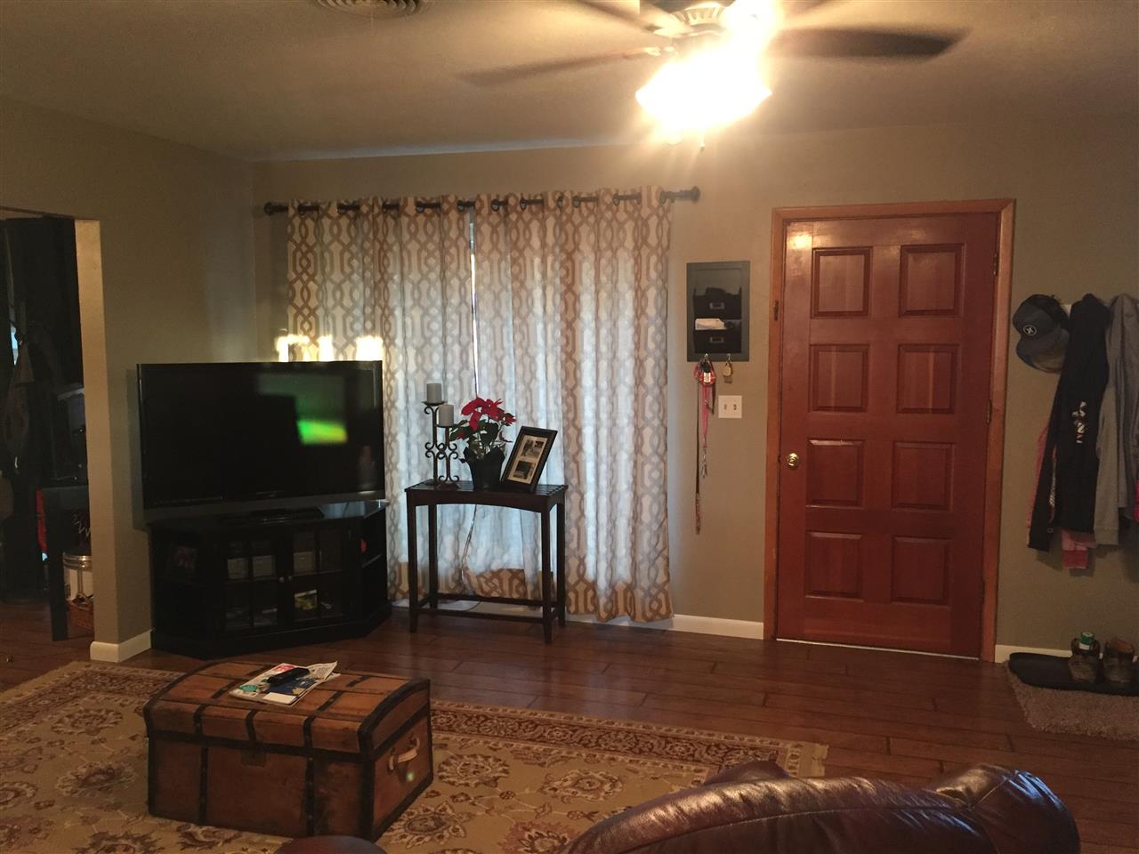 806 Texas Dr, Laverne, OK 73848