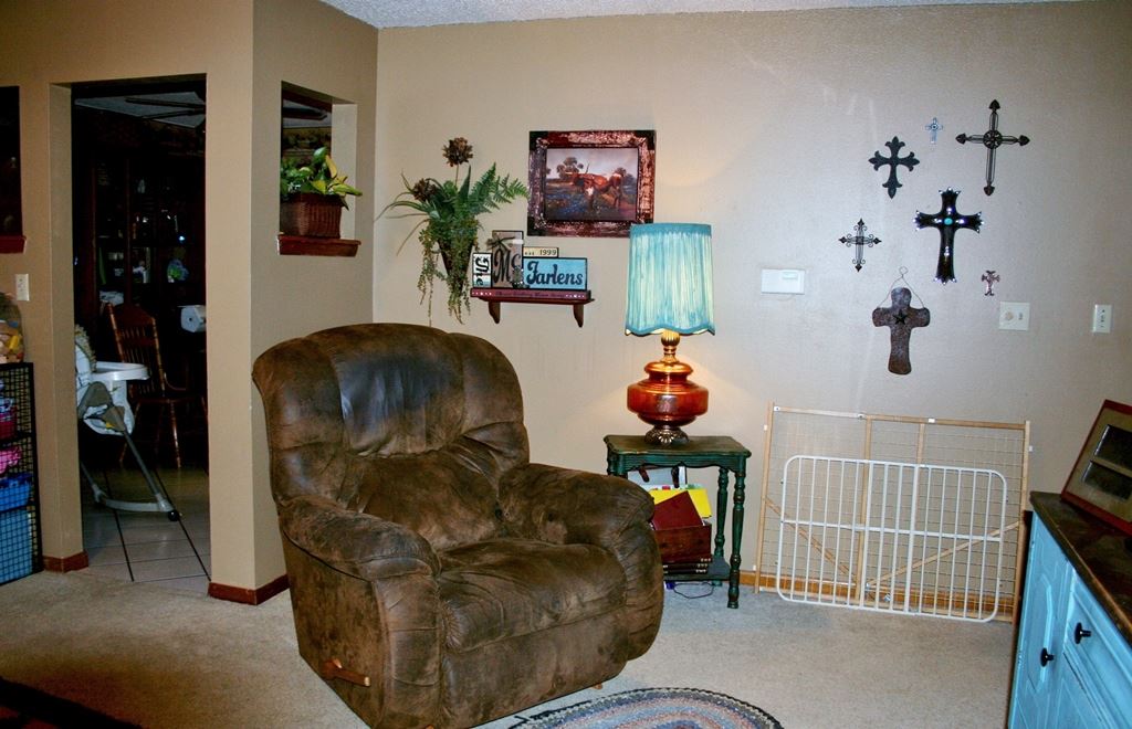 711 Wilkie, Mooreland, OK 73852