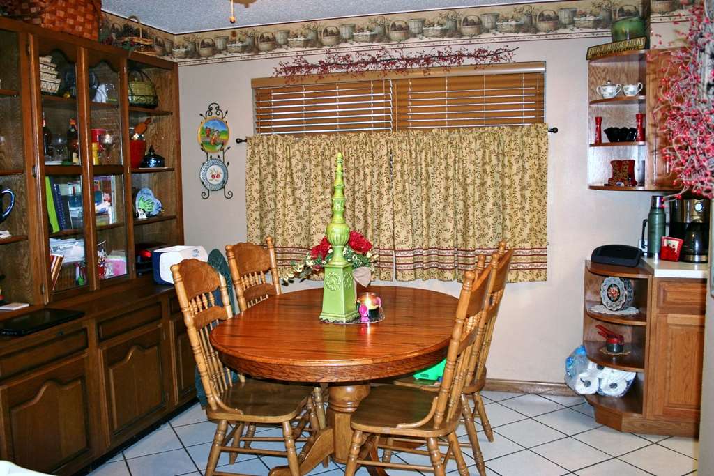 711 Wilkie, Mooreland, OK 73852