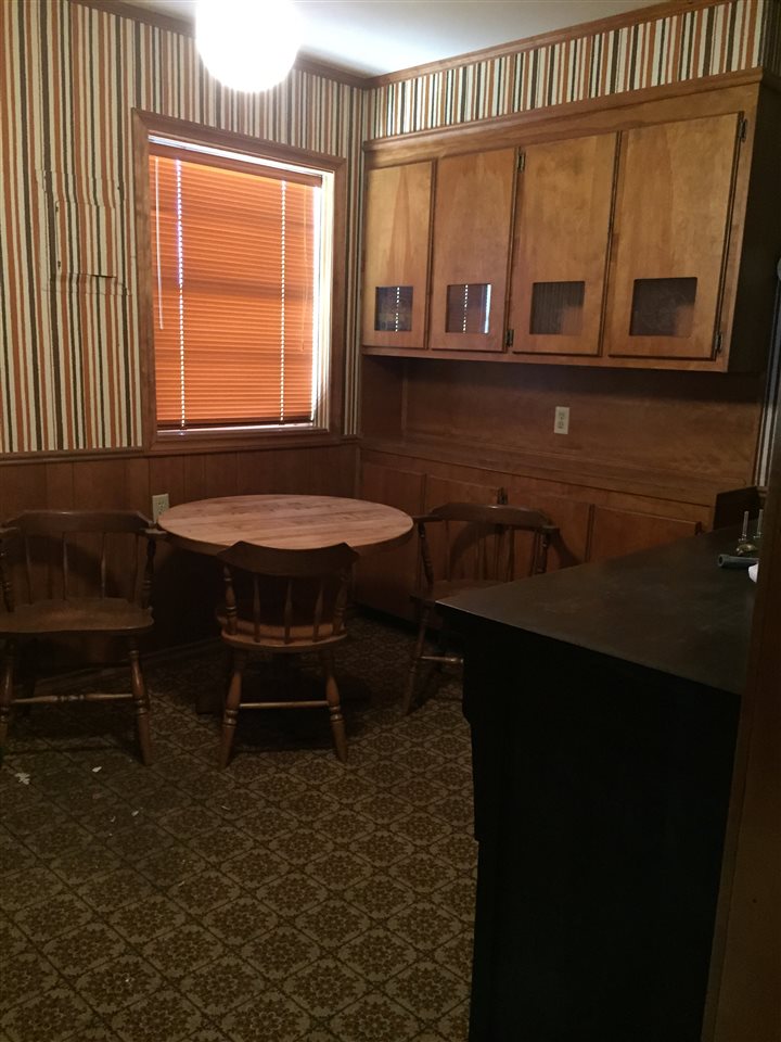 300 Santa Fe, Shattuck, OK 73858