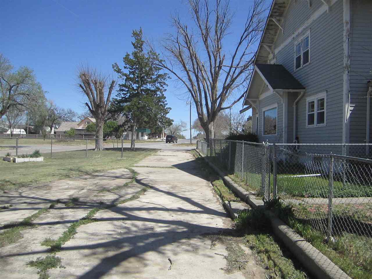 105 Santa Fe, Shattuck, OK 73858