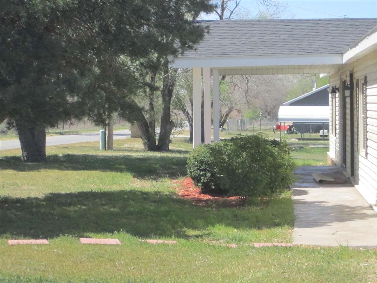 407 5th, Shattuck, OK 73858