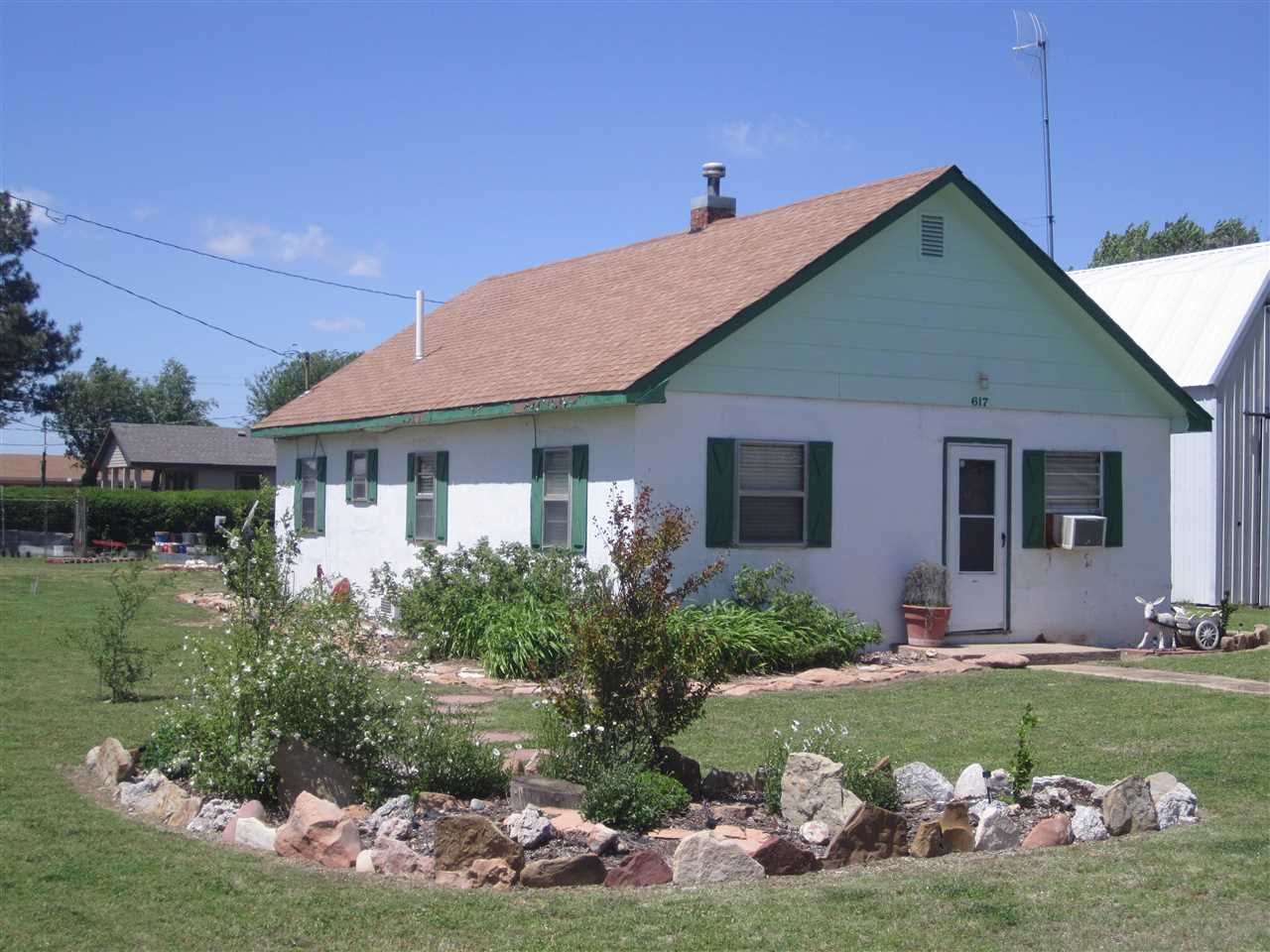 617 Miller, Vici, OK 73859
