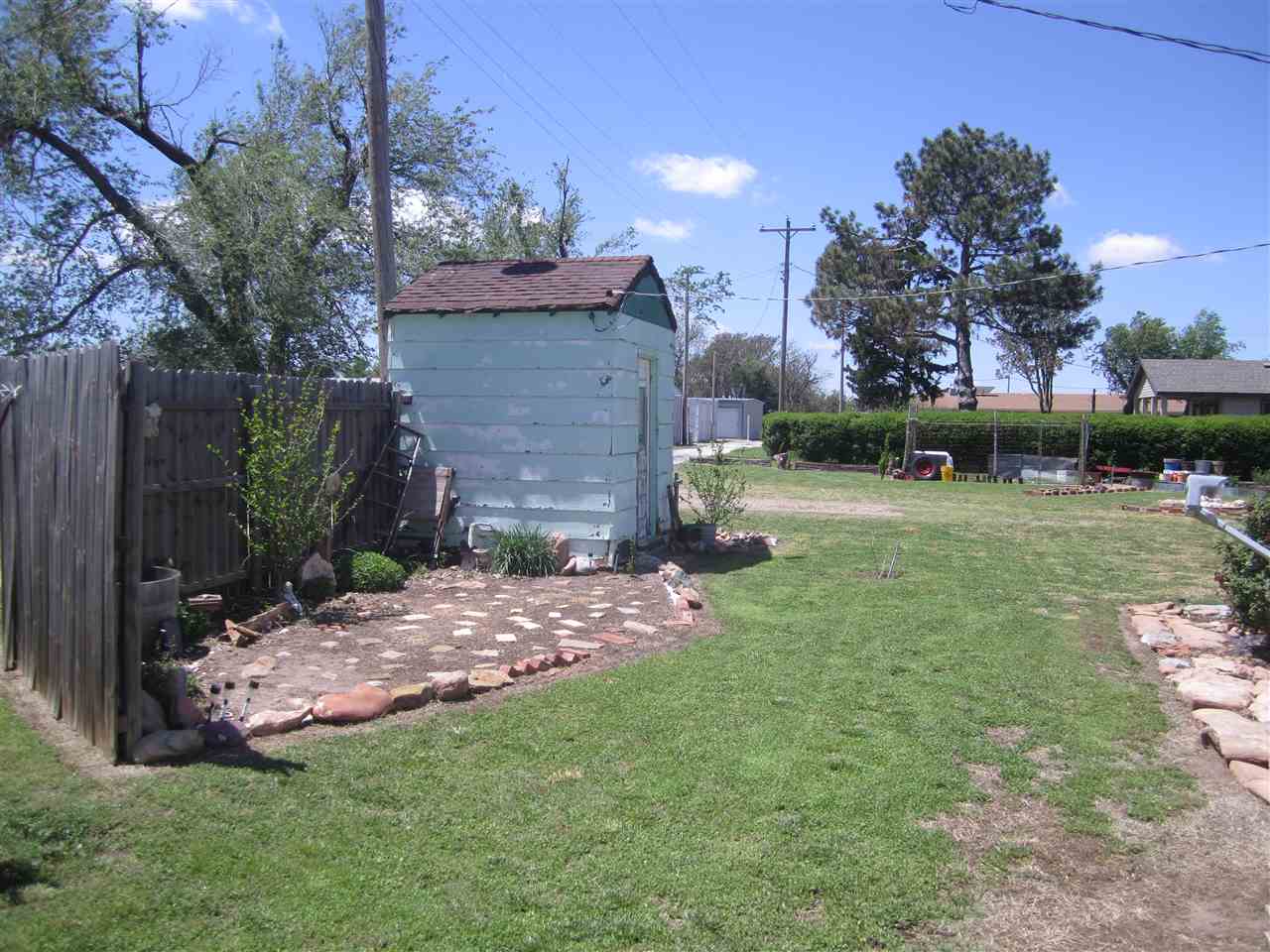 617 Miller, Vici, OK 73859