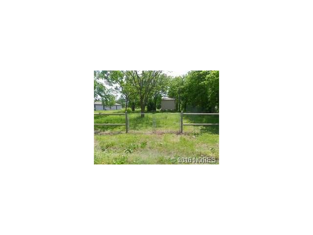 1311 E Tuxedo Boulevard, Bartlesville, OK 74003