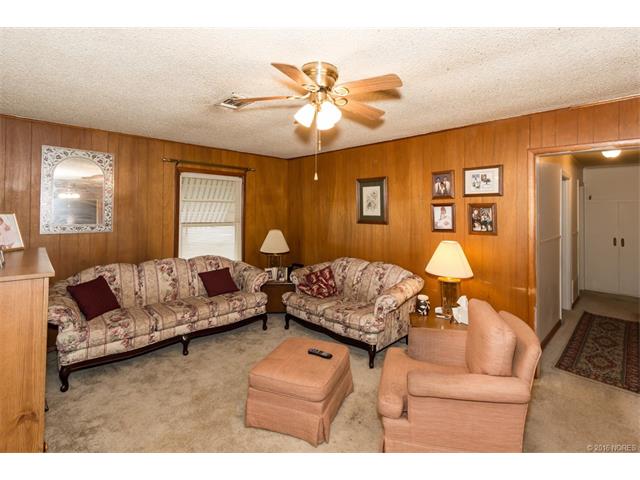 1599 S Elm Avenue, Bartlesville, OK 74003