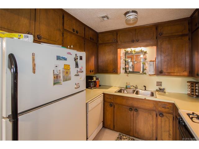 1599 S Elm Avenue, Bartlesville, OK 74003