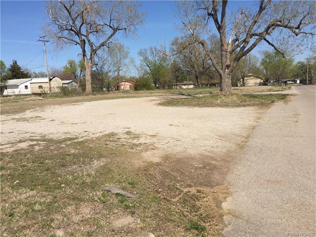 101 Sooner Road, Bartlesville, OK 74003