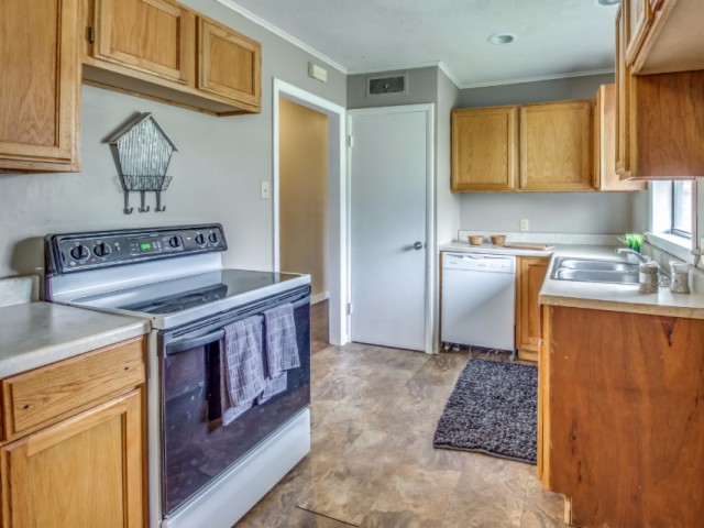 1543 S Colorado Avenue, Bartlesville, OK 74003
