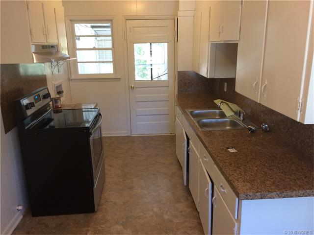 2306 SE Dewey Avenue, Bartlesville, OK 74003
