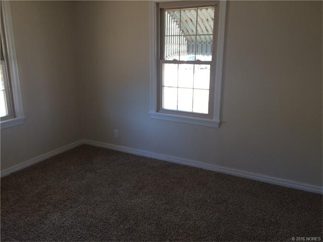 2306 SE Dewey Avenue, Bartlesville, OK 74003