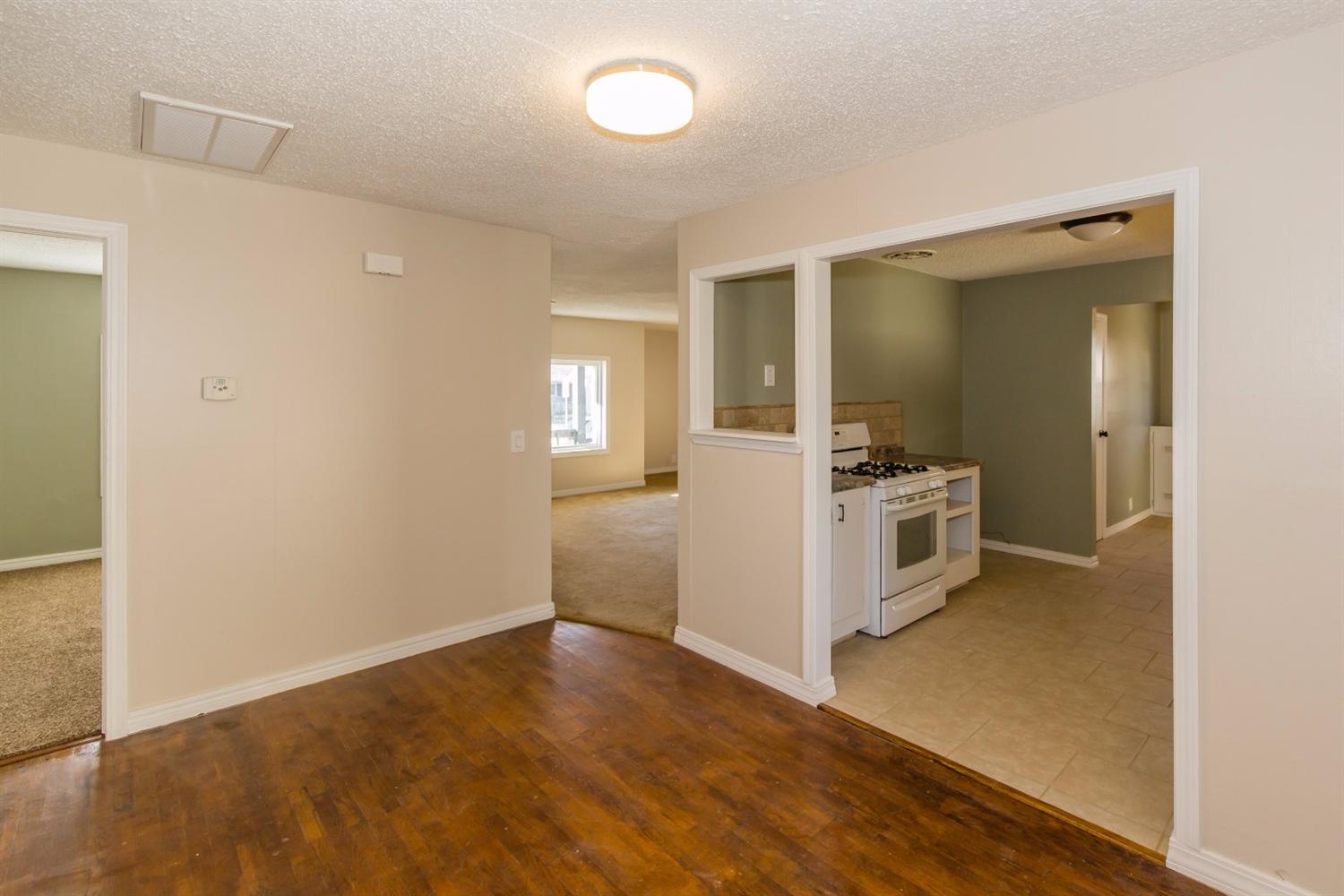 2254 South Dewey, Bartlesville, OK 74003