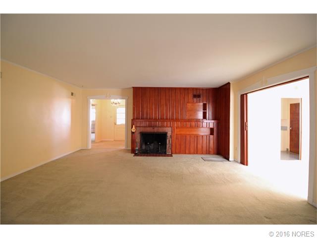 1721 Hillcrest Drive, Bartlesville, OK 74003