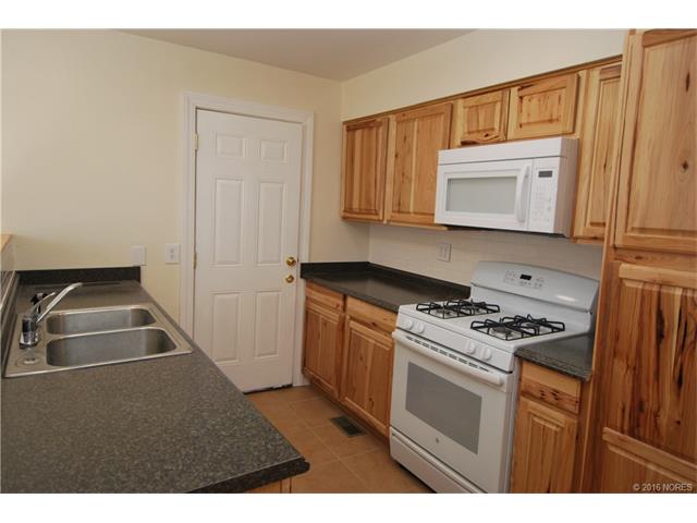 2106 S Dewey Place, Bartlesville, OK 74003