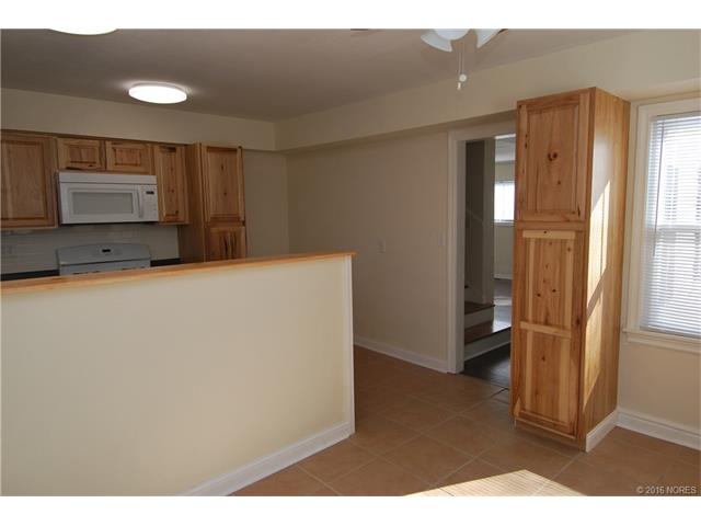 2106 S Dewey Place, Bartlesville, OK 74003