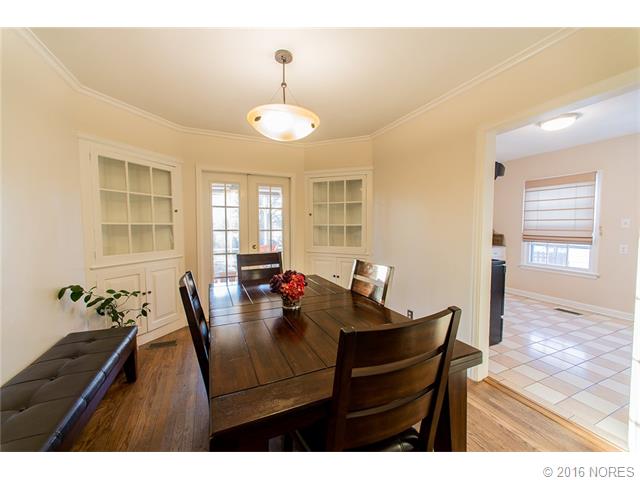 2067 Dewey Avenue, Bartlesville, OK 74003