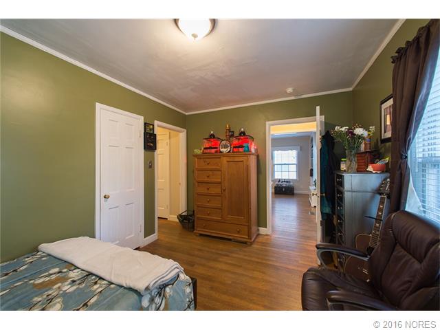 2067 Dewey Avenue, Bartlesville, OK 74003