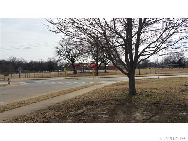 1261 Macklyn Lane, Bartlesville, OK 74006