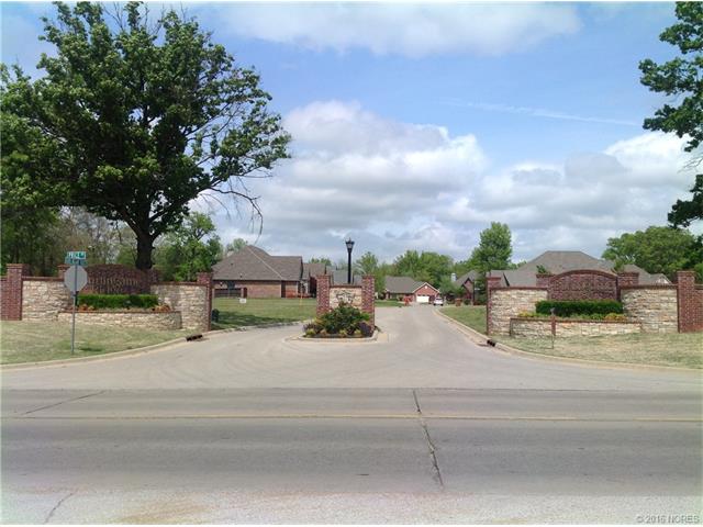 2411 Burlingame Place, Bartlesville, OK 74006