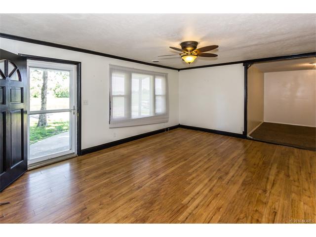 508 NE Wilshire Avenue, Bartlesville, OK 74006