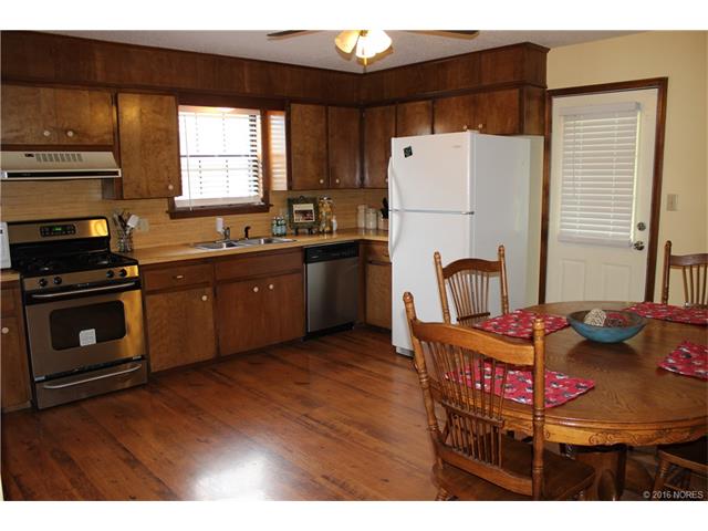 238 NE Morningside Avenue, Bartlesville, OK 74006