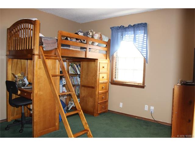 238 NE Morningside Avenue, Bartlesville, OK 74006