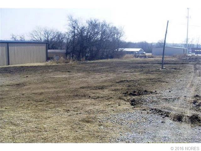 3909 Price Road, Bartlesville, OK 74006