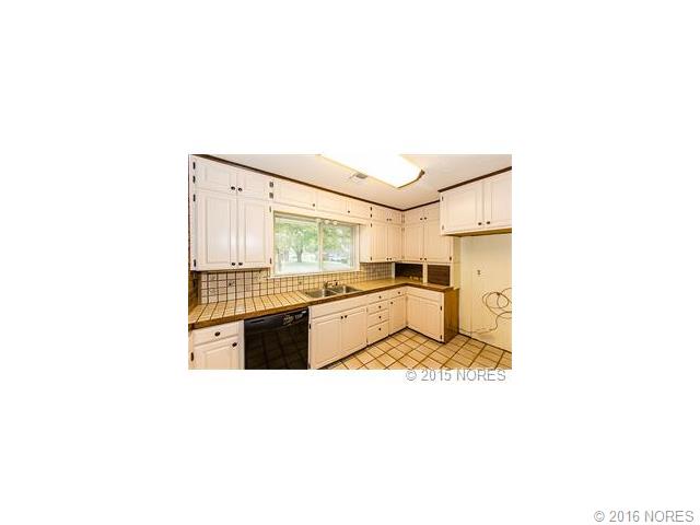 1715 Crescent Drive, Bartlesville, OK 74006