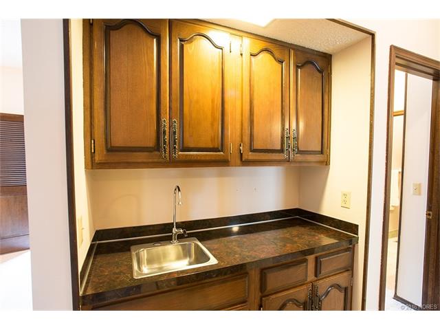 23 SE Shadow Lake Drive, Bartlesville, OK 74006