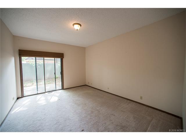 23 SE Shadow Lake Drive, Bartlesville, OK 74006