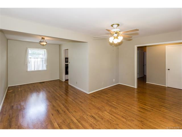 1067 Renick Lane, Bartlesville, OK 74006